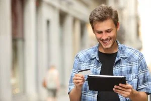 banks-taking-communications-customers